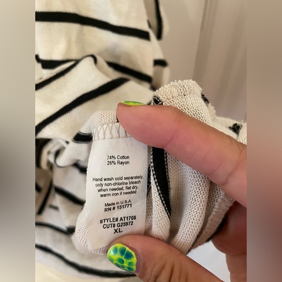 KAILEIGH oversized flutter sleeve striped top Sz XL - Picture 4 of 4